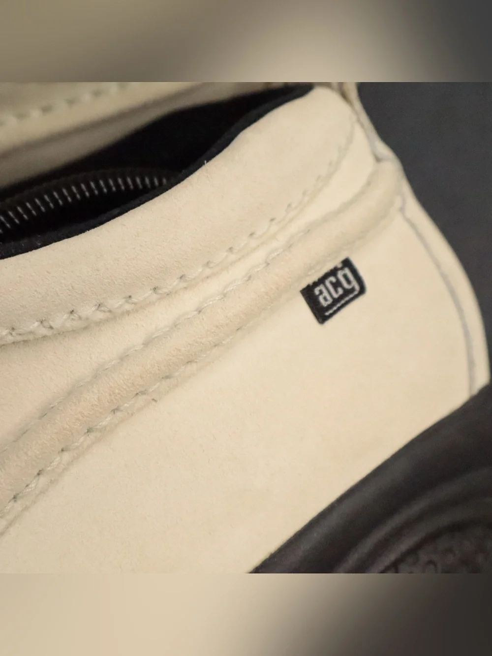 Vintage 2000 Nike ACG Izy Zip Slip On Moccasins Cream Beige Mens Size 11 Y2K